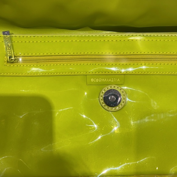 BCBGMAXAZRIA lady clutch,unique design and colour. Size in 42cm*17.5cm. - Picture 3 of 7